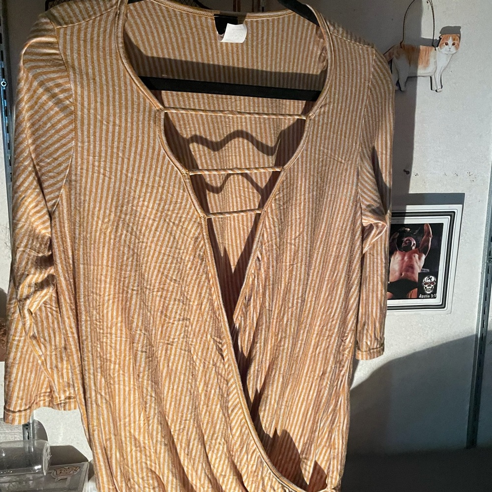 Striped yellow and white top